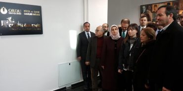 Ceren Özdemir'in adı, fakültesinin konferans salonuna verildi