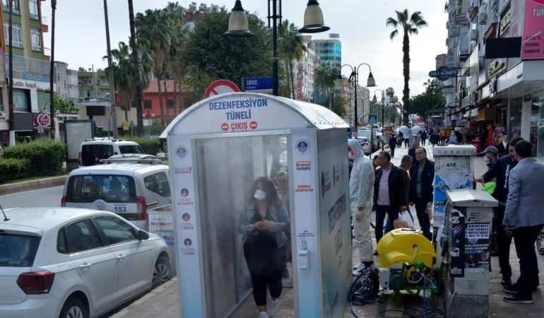 Pozcu’ya Dezenfeksiyon Tüneli Kuruldu