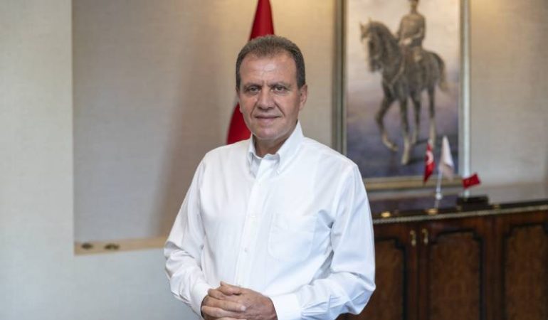 Başkan Seçer Askıda Fatura Dayanışmasına Bir Maaşını Vererek Katıldı