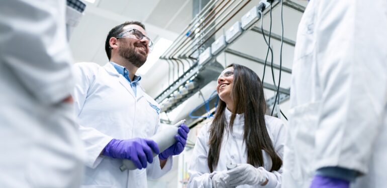 Cinsiyet değiştirdikten sonra yeni bir hayata adım atan dünyaca ünlü isimler!