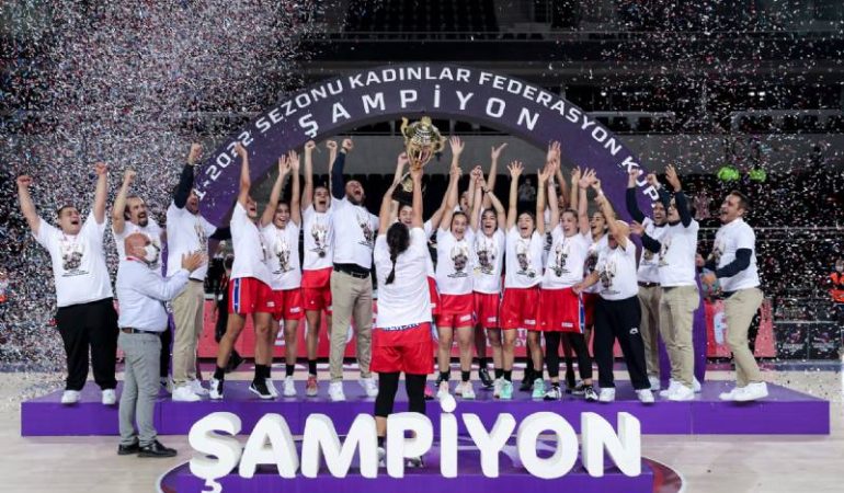 Mersin Büyükşehir Kadın Basketbol Takımı Şampiyon Oldu