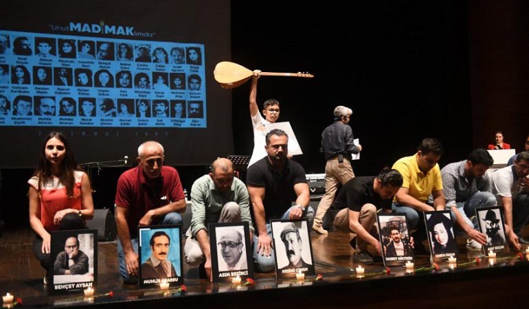 Madımak Katliamında yaşamını yitirenler Mersin Yenişehir’de anıldı