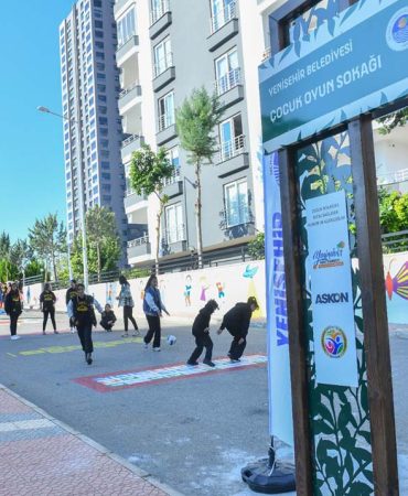 yenisehir-belediyesi-cocuk-oyun-sokagi