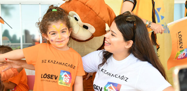 Yenişehir’de LÖSEV Şenliği Düzenlendi