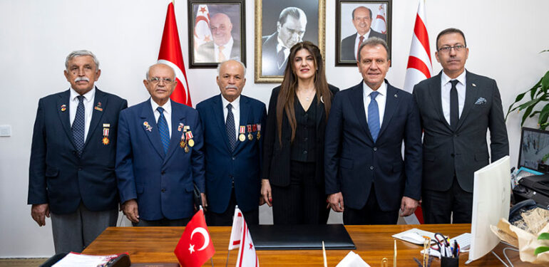Başkan Seçer, KKTC’nin Kuruluşunun 40. Yılını Kutladı