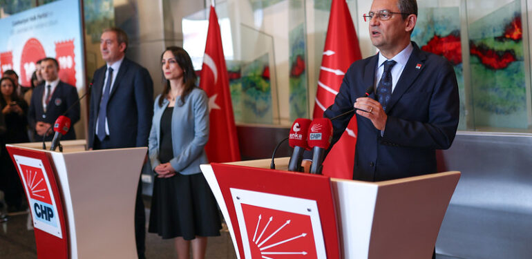 CHP ve DEM Parti Genel Başkanları Bir Araya Geldi