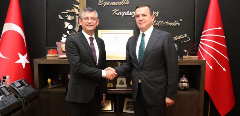 CHP Yönetimi “Abdullah Özyiğit’le Devam” Dedi