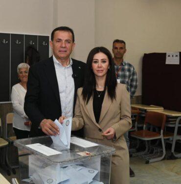 Yenişehir Belediye Başkanı Abdullah Özyiğit oyunu kullandı