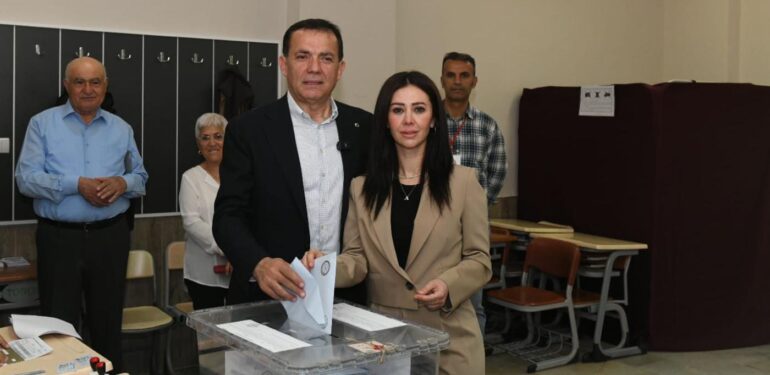 Yenişehir Belediye Başkanı Abdullah Özyiğit oyunu kullandı